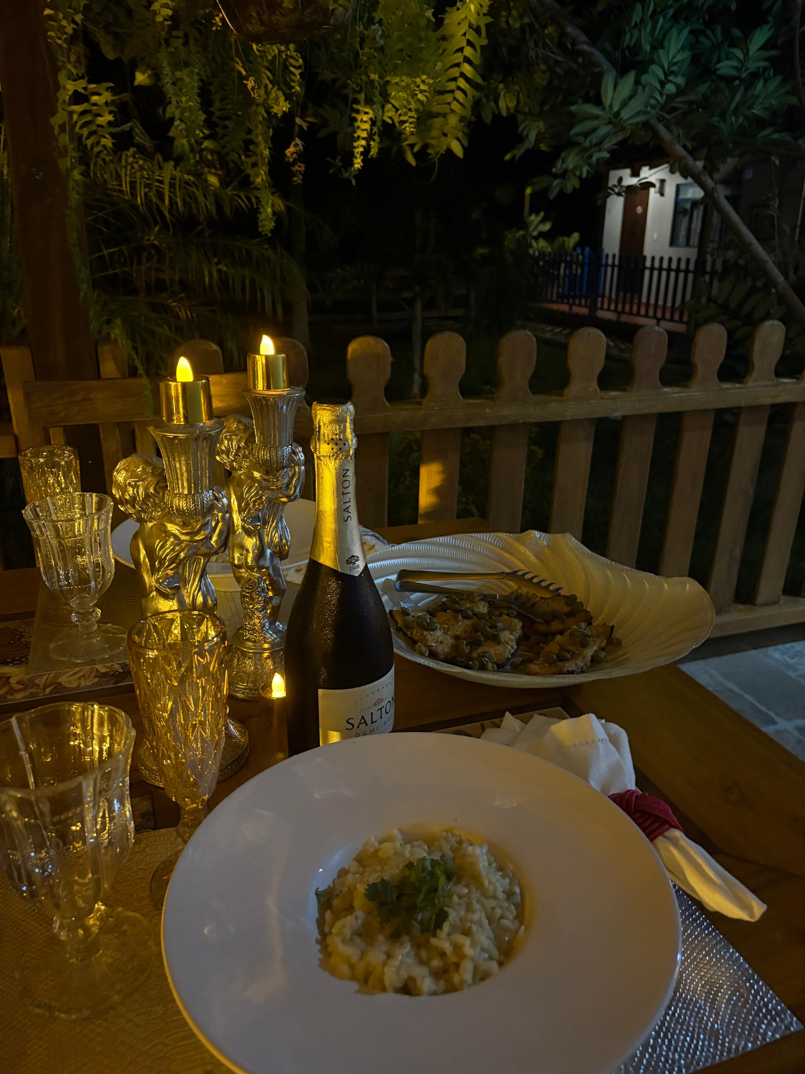 Jantar romântico na fazenda